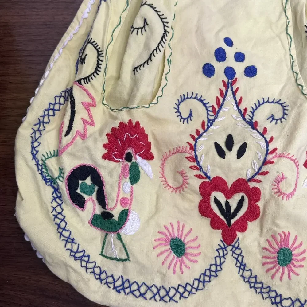 Vtg. Portugal embroidered half apron extra small 50’s pockets